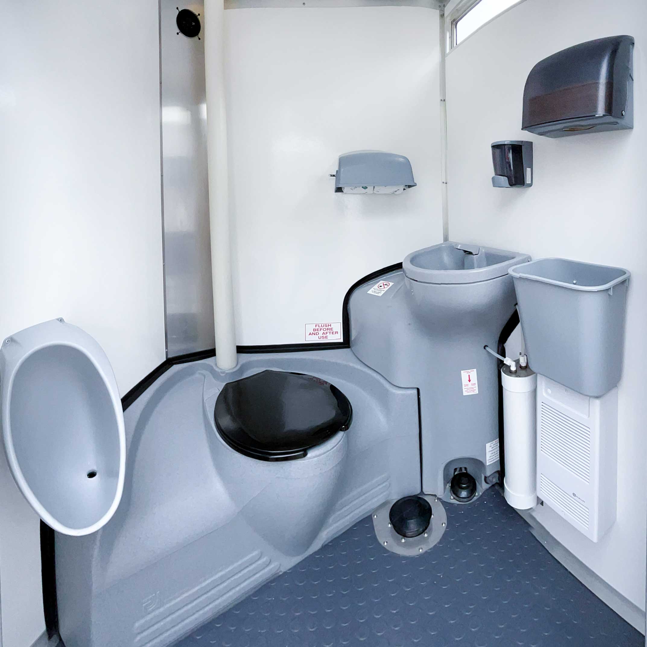 Handysan : Location WC toilette autonome chimique pour PMR avec entretien