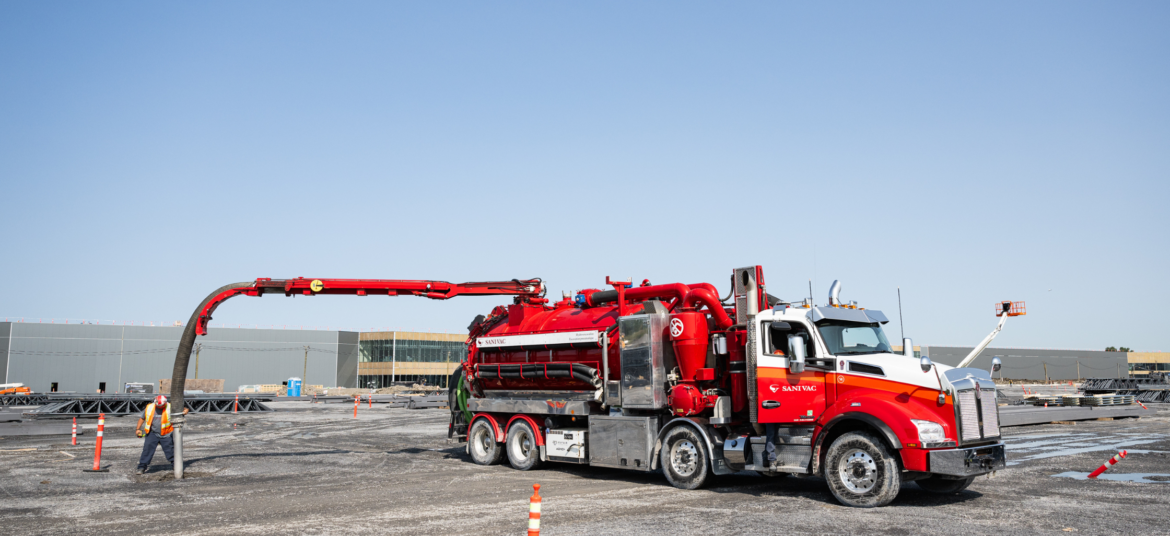 Camion d'hydro-excavation Sanivac