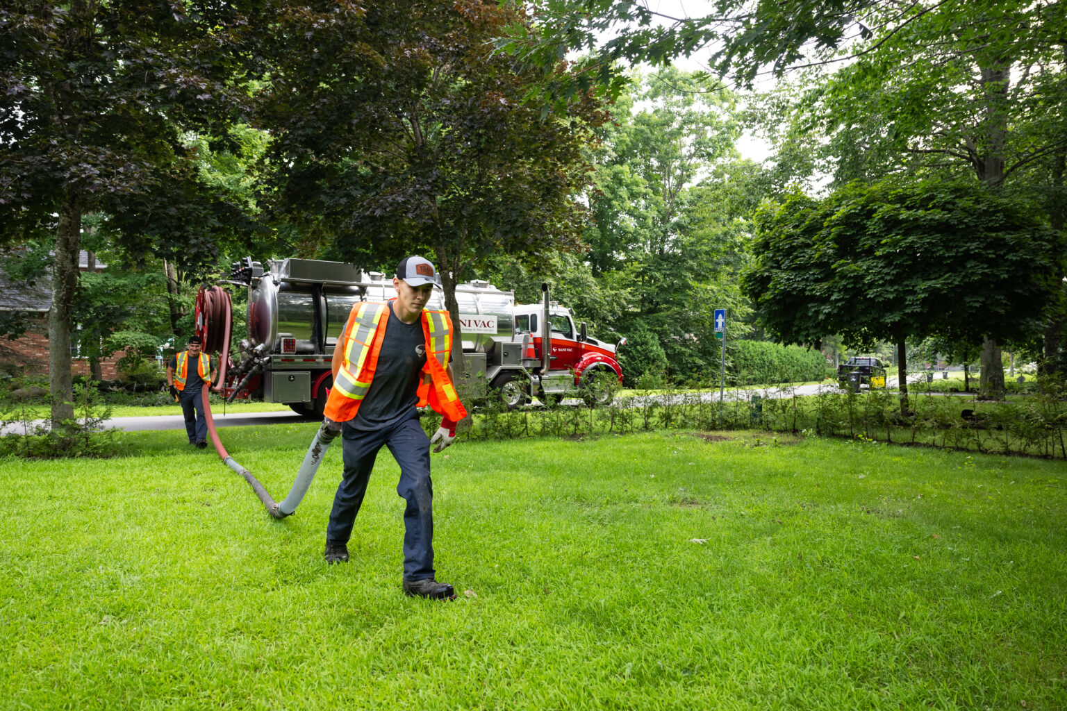 Vidange de fosses septiques - Pompage et nettoyage - Maison - Sanivac