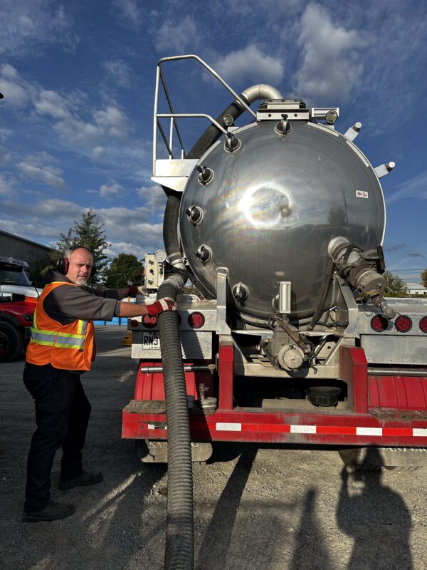 POMPAGE - TRANSPORT PAR CITERNE - SANIVAC