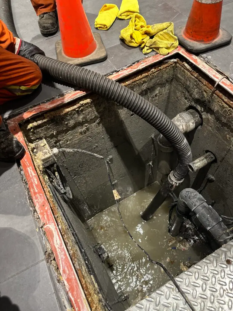 drain de garage - Nettoyage et entretien - Sanivac