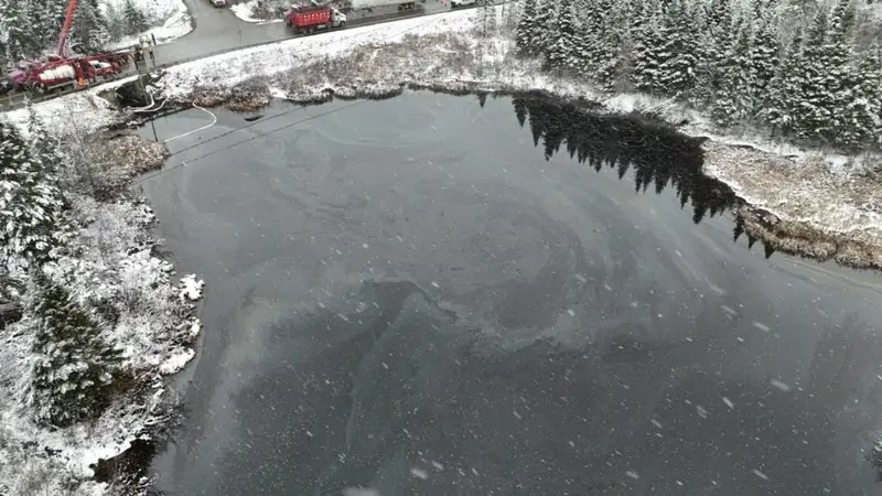 Eau contaminé - Hydrocarbures - sanivac