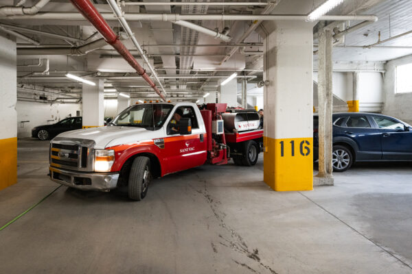 Garage souterrain - Drain de garage - Pompage et nettoyage - Sanivac
