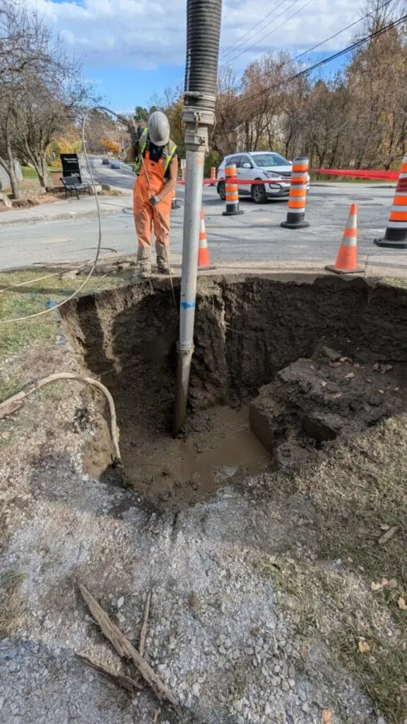 Hydro-excavation - Camion Hydrovac - Chantier et construction - Sanivac