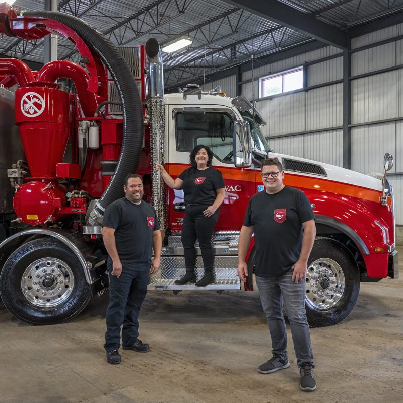 sanivac proprietaires 4×6 © sonya messier Sanivac - Une entreprise familiale - La famille Kelly